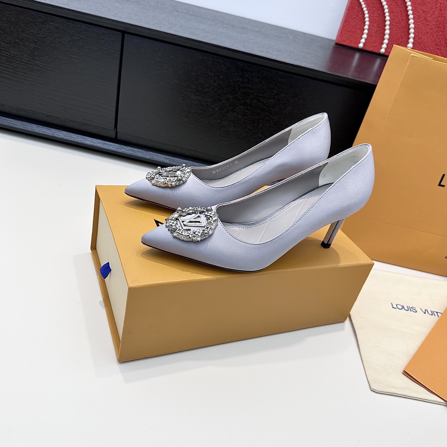 Women's high heels